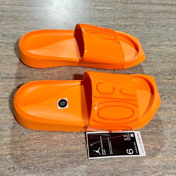 NWT Jordan Nola women’s Orange bright Citrus slides - Picture 3 of 14
